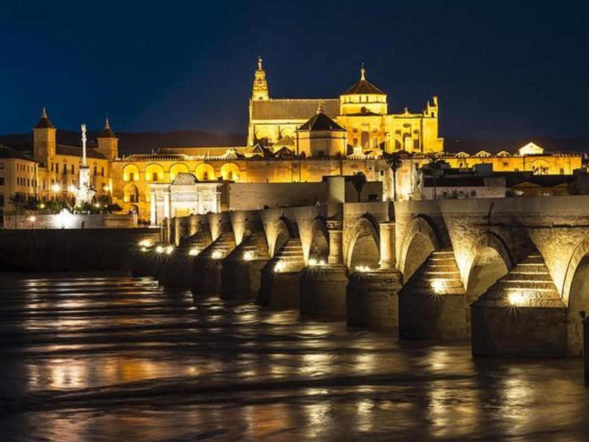 فندق Panorama Cordoba Center, Bano Compartido المظهر الخارجي الصورة